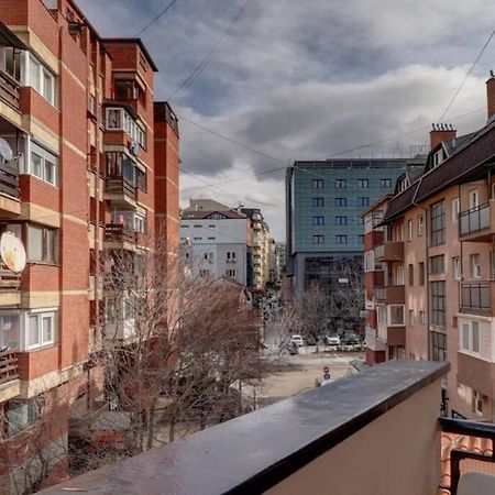 Town Square Apartment Pristina Exterior foto