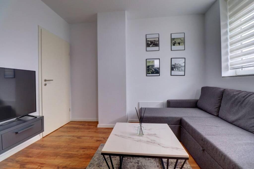 Town Square Apartment Pristina Exterior foto